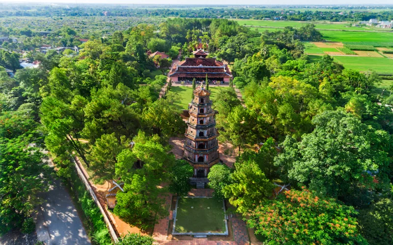 review du lich hue chi tiet cho nguoi thich kham pha chieu sau co do