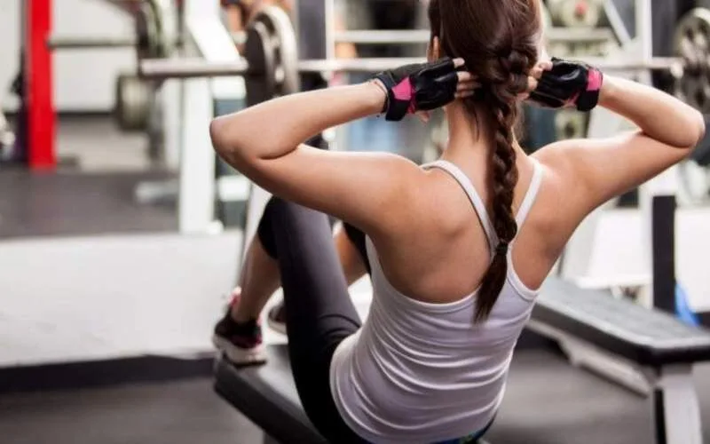 an gi truoc khi tap gym de toi uu suc manh va phat trien co bap