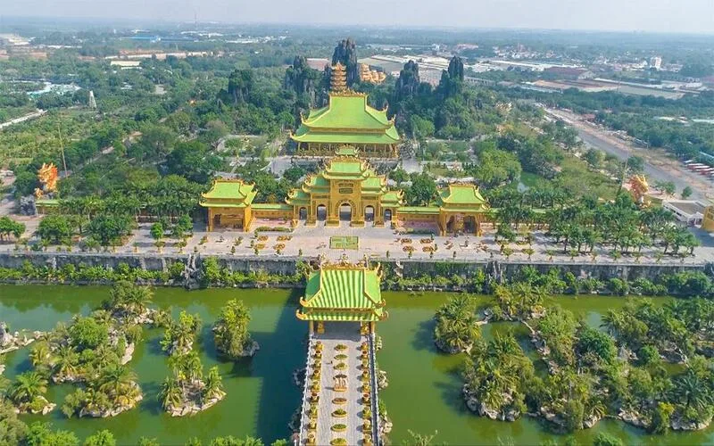 kham pha khu du lich dai nam va trai nghiem ky quan giai tri bac nhat