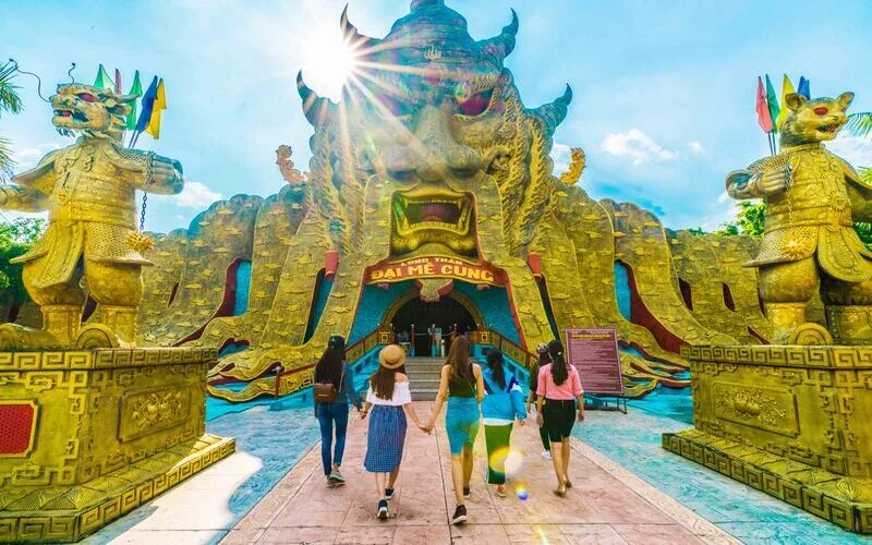 kham pha khu du lich dai nam va trai nghiem ky quan giai tri bac nhat
