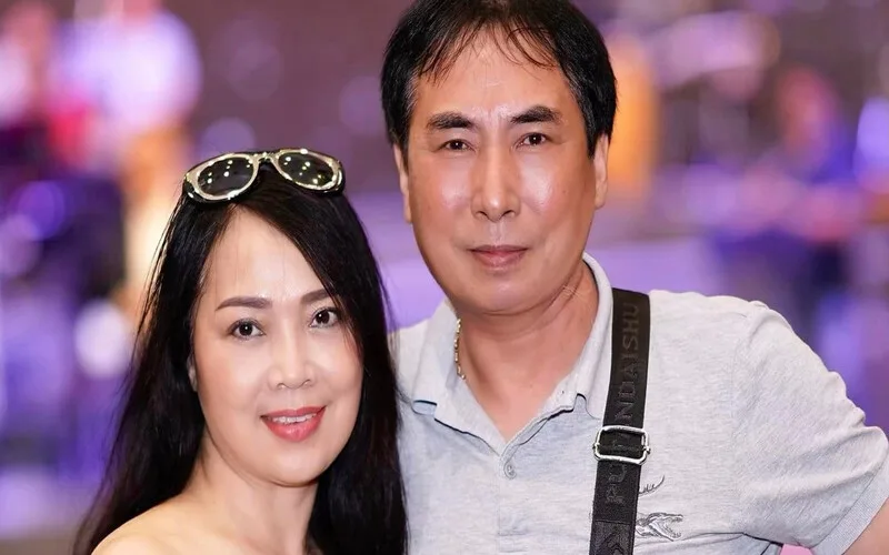tim hieu tieu su nghe si nhan dan thai bao giong ca suoi am nhieu the he