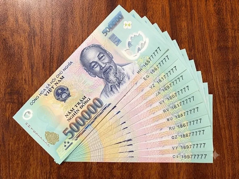 Nhiều người xem tiền xuất hiện trong giấc mơ là biểu tượng của may mắn, cơ hội và điềm báo tài lộc.